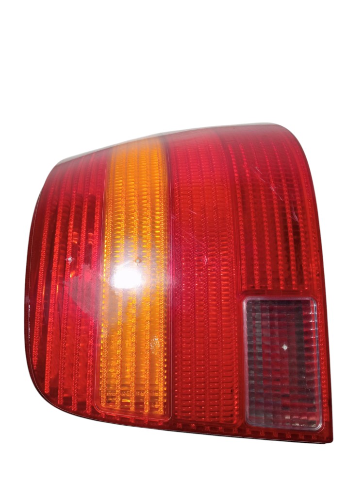 Lanterna Traseira Direita Volkswagen Golf Sapao 2000 2005  Direito/passageiro Vermelho 4