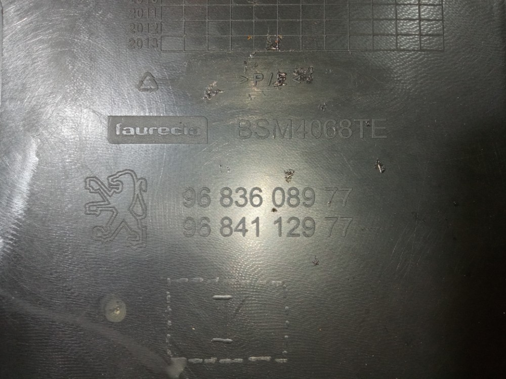 Forro Lateral Traseiro Esquerdo Peugeot 206 2002 2006 2p Preto 9