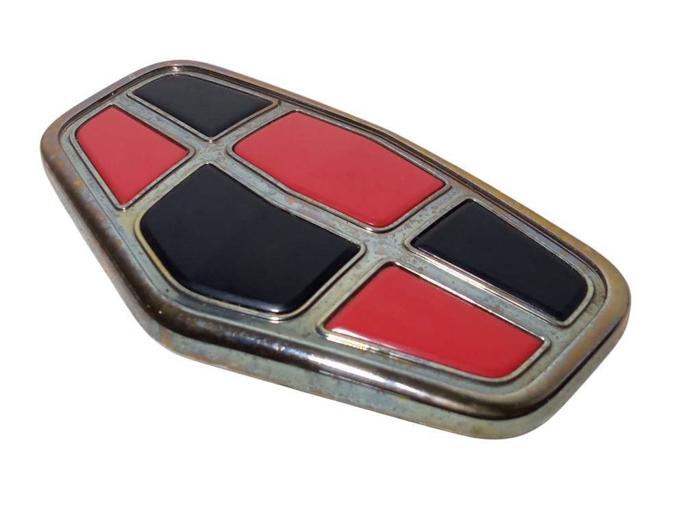 Emblema Logo Dianteiro Capo Geely Gc2 2015 1.0 Usado 3