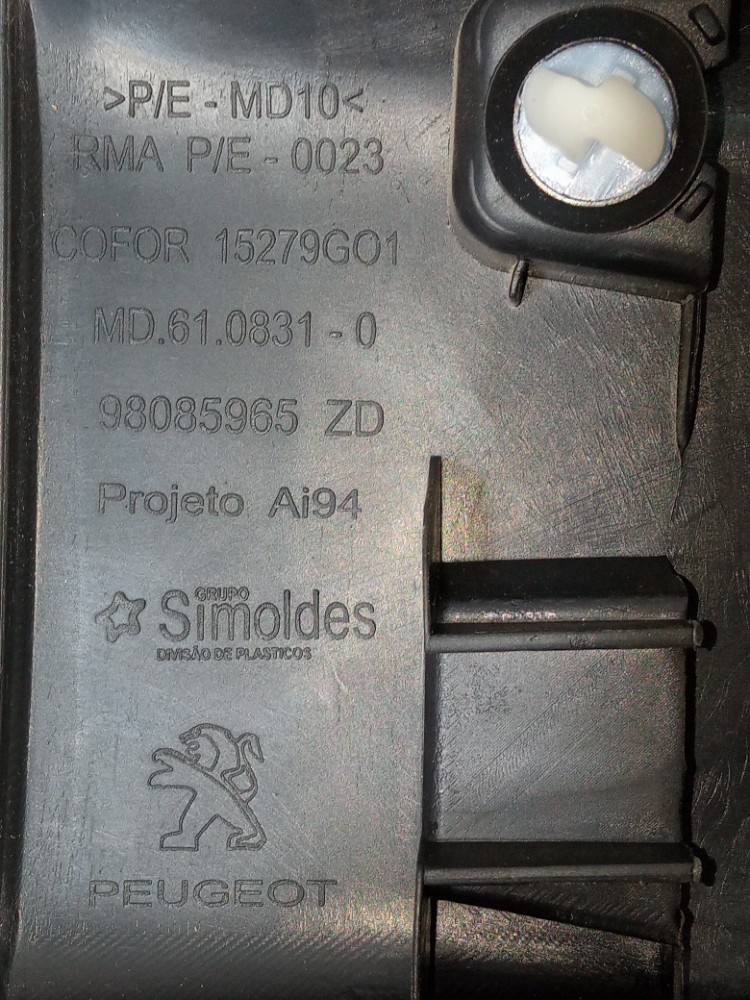 Acabamento Interno Soleira Porta Mala Peugeot 2008 2016 2020 Preto 7
