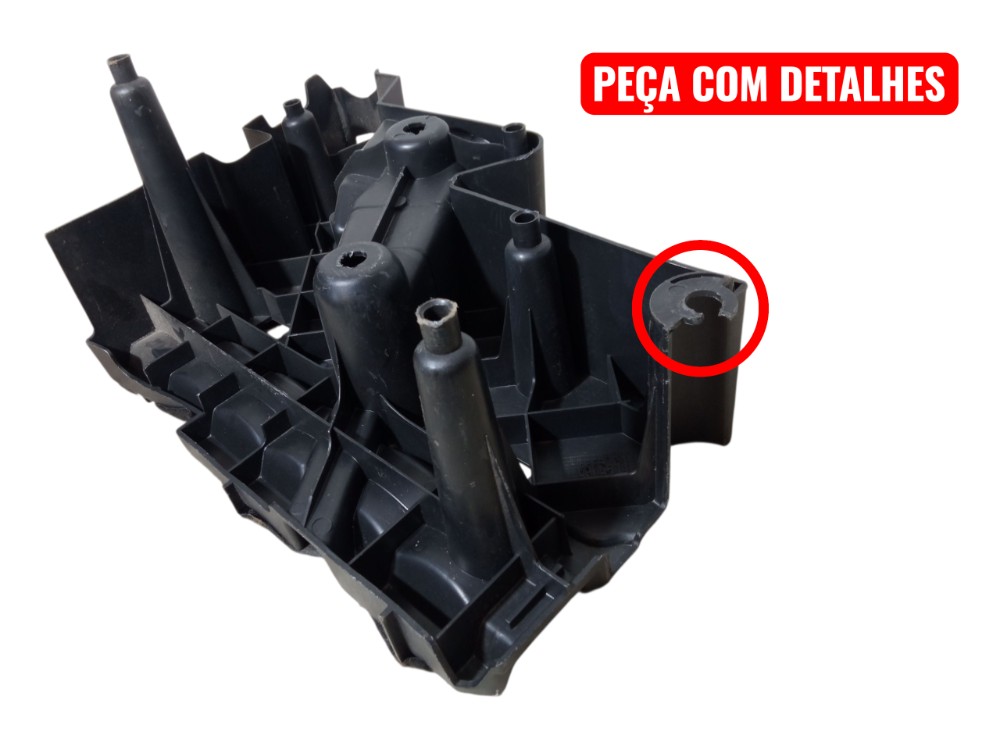 Suporte Plastico Esquerdo Porta Malas Bmw X5 2002 2006 2