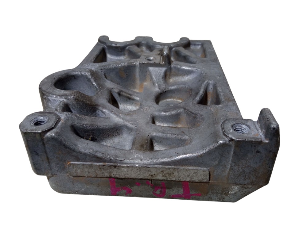 Suporte Compressor Ar Condicionado Pajero Tr4 2004 2010 9
