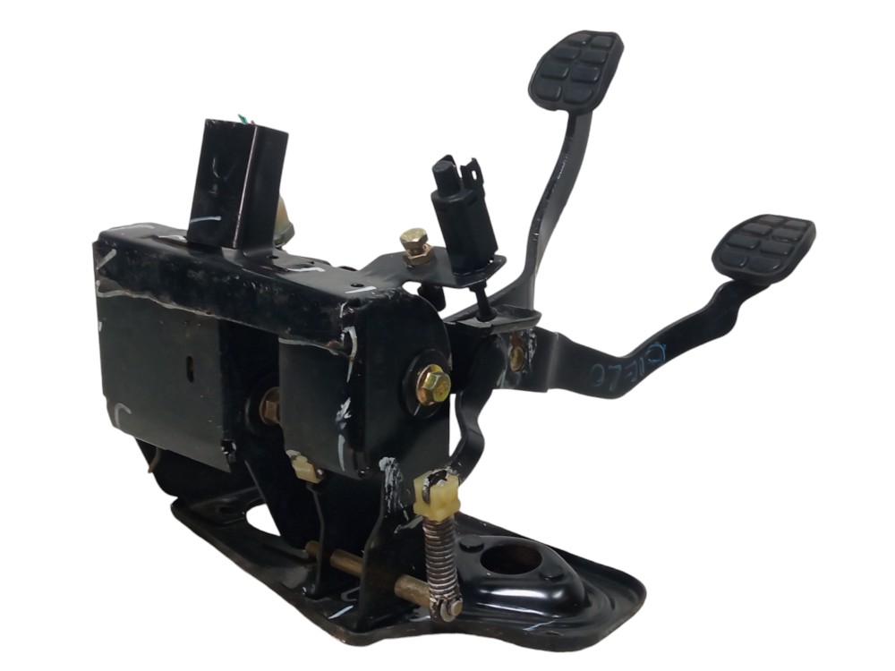 Pedaleira Pedal Freio Embreagem Chery Cielo 2010 2011 2012 4