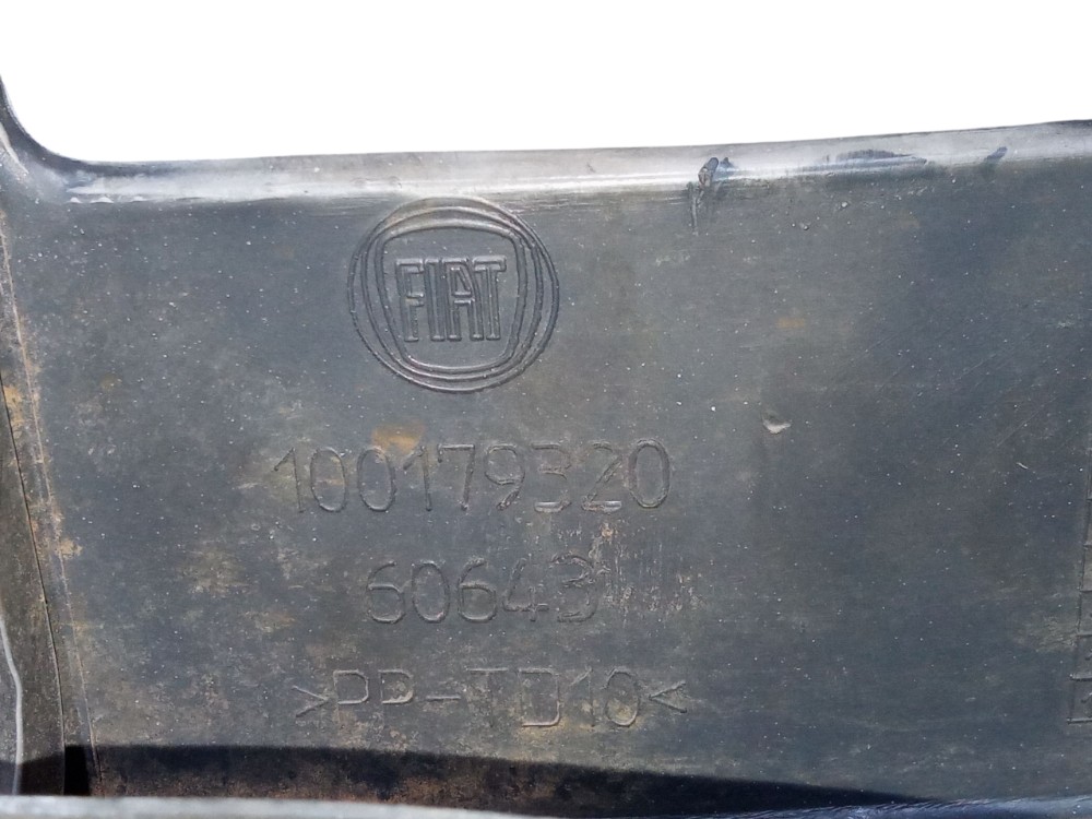 Grade Parachoque Traseiro Fiat Uno Vivace 2011 2014 Original Prata Brilhante 8