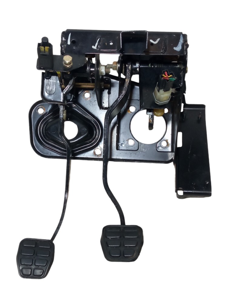 Pedaleira Pedal Freio Embreagem Chery Cielo 2010 2011 2012 2