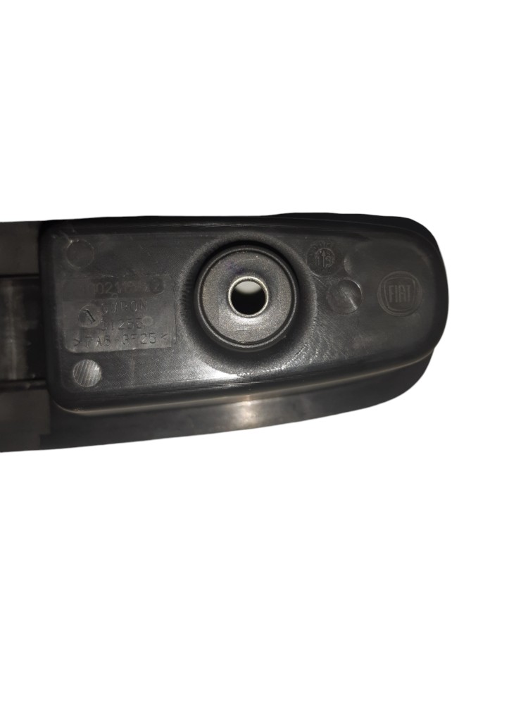 Moldura Botao Vidro Fiat Punto Dianteira Esquerda 2010 Usado 4