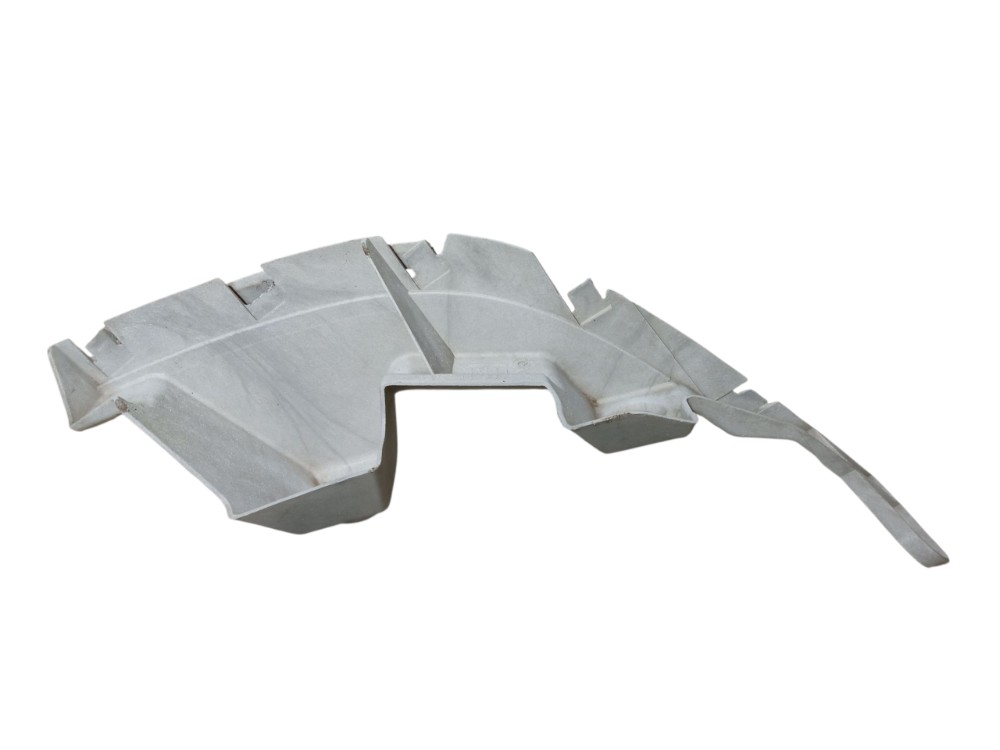 Guia Parachoque Traseiro Direito Gm Omega 2008 3.6 V6 5