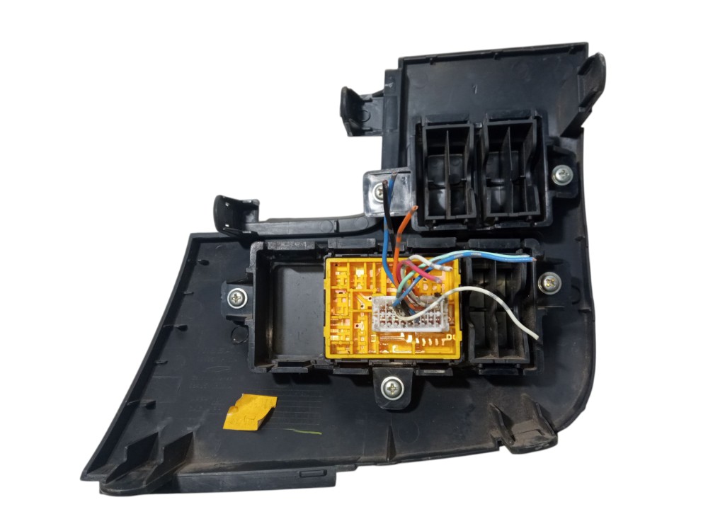 Moldura Botao Comando Retrovisor Eletrico Nissan March 2016 5