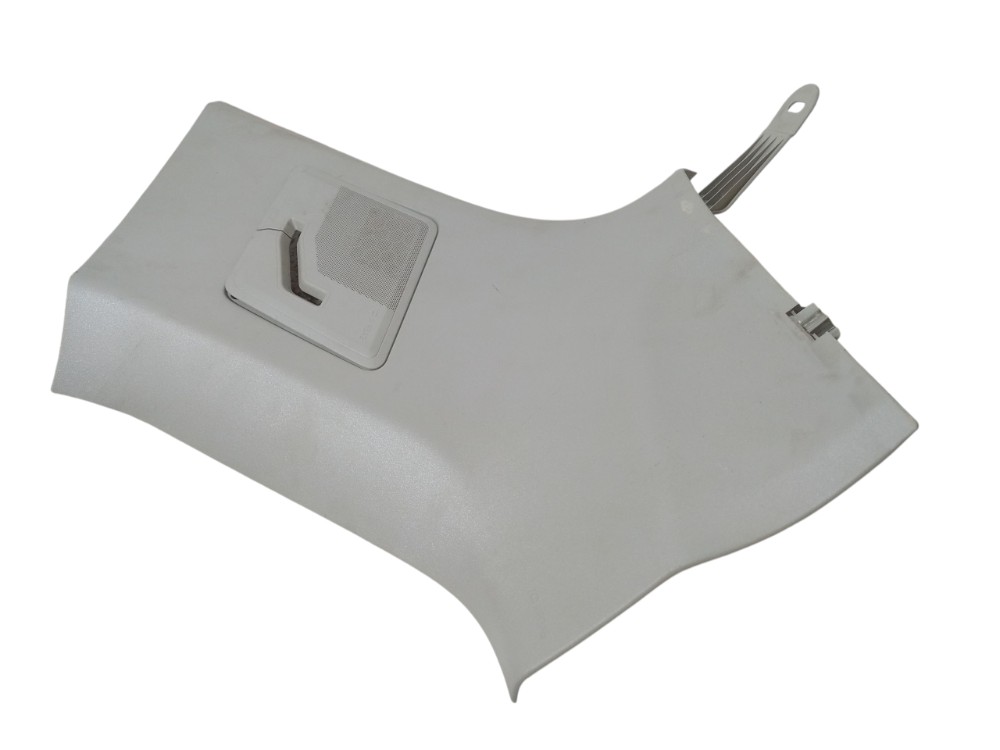 Moldura Coluna Traseira Esquerda Volvo Xc90 2004 2005 3.0 2
