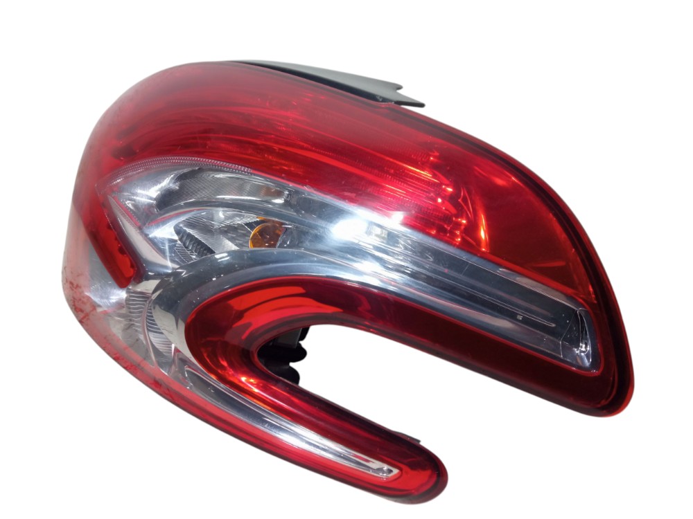 Lanterna Traseira Direita Peugeot 208 2013 2014 2015 2016  Direito/passageiro Vermelho 2