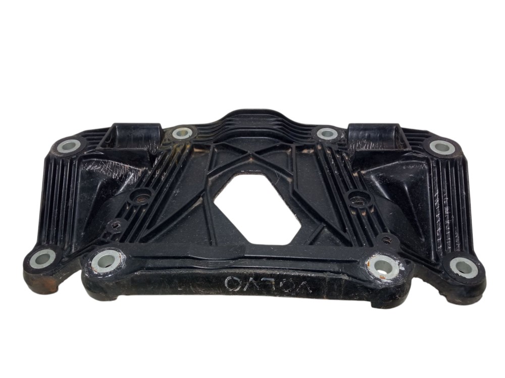 Suporte Diferencial Traseiro Volvo Xc70 2006 2007 Original 6