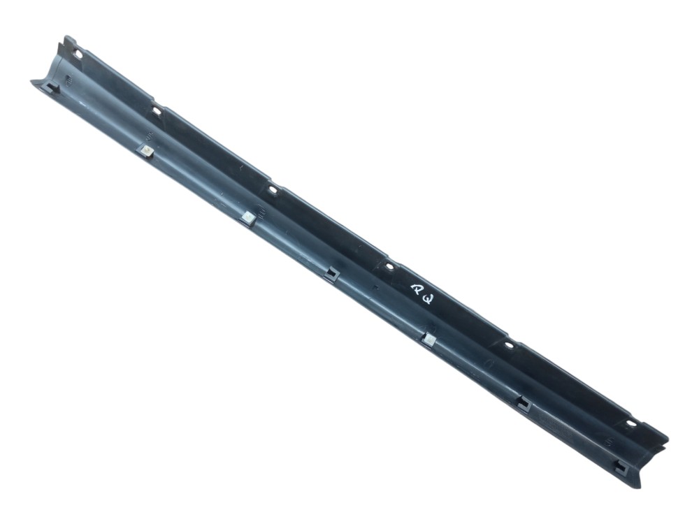 Spoiler Lateral Direito Acabamento Chery Qq 2011 2014 Usado  Preto 4