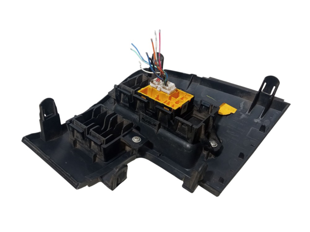 Moldura Botao Comando Retrovisor Eletrico Nissan March 2016 6