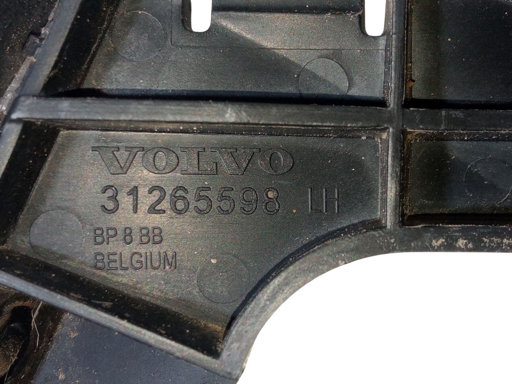 Guia Parachoque Traseiro Esquerdo Volvo S40 2005 2009 7