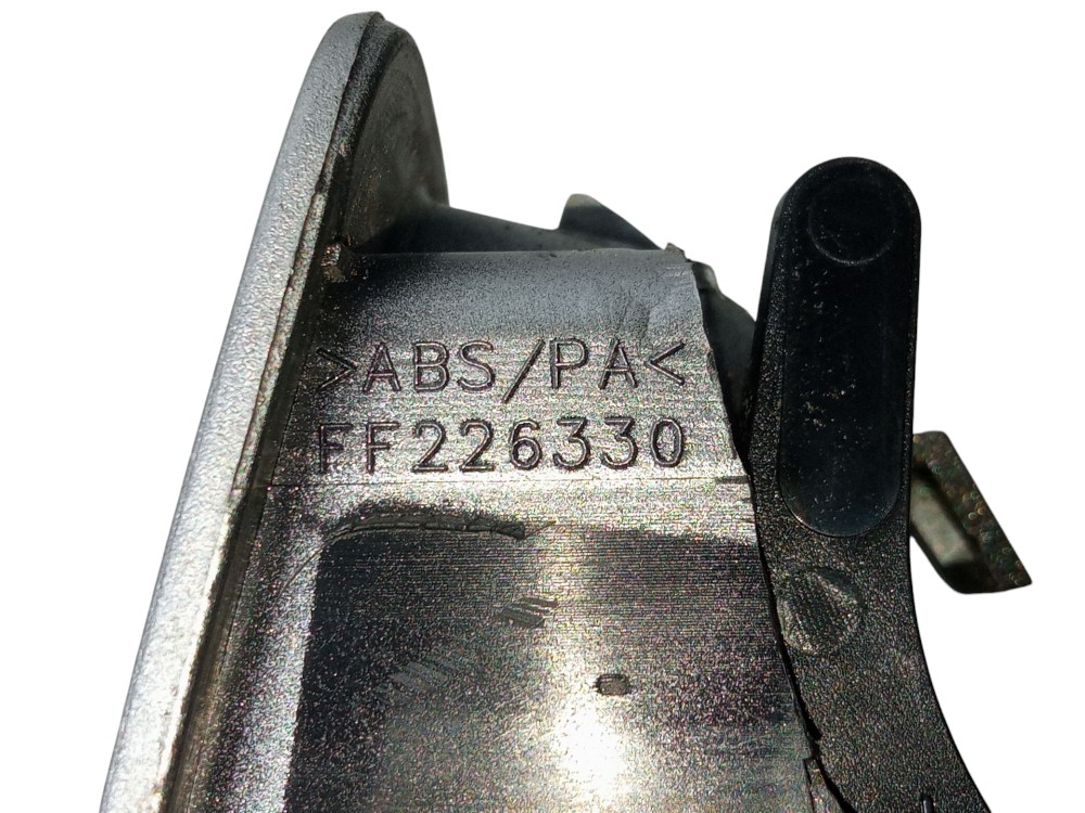 Moldura Difusor De Ar Lateral Direito Peugeot 307 Sw 2007 7