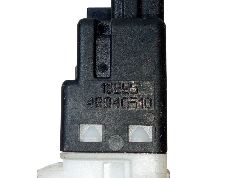 Interruptor Sensor Pedal Freio Fiat Uno Vivace 2012 Fire 1.0 6