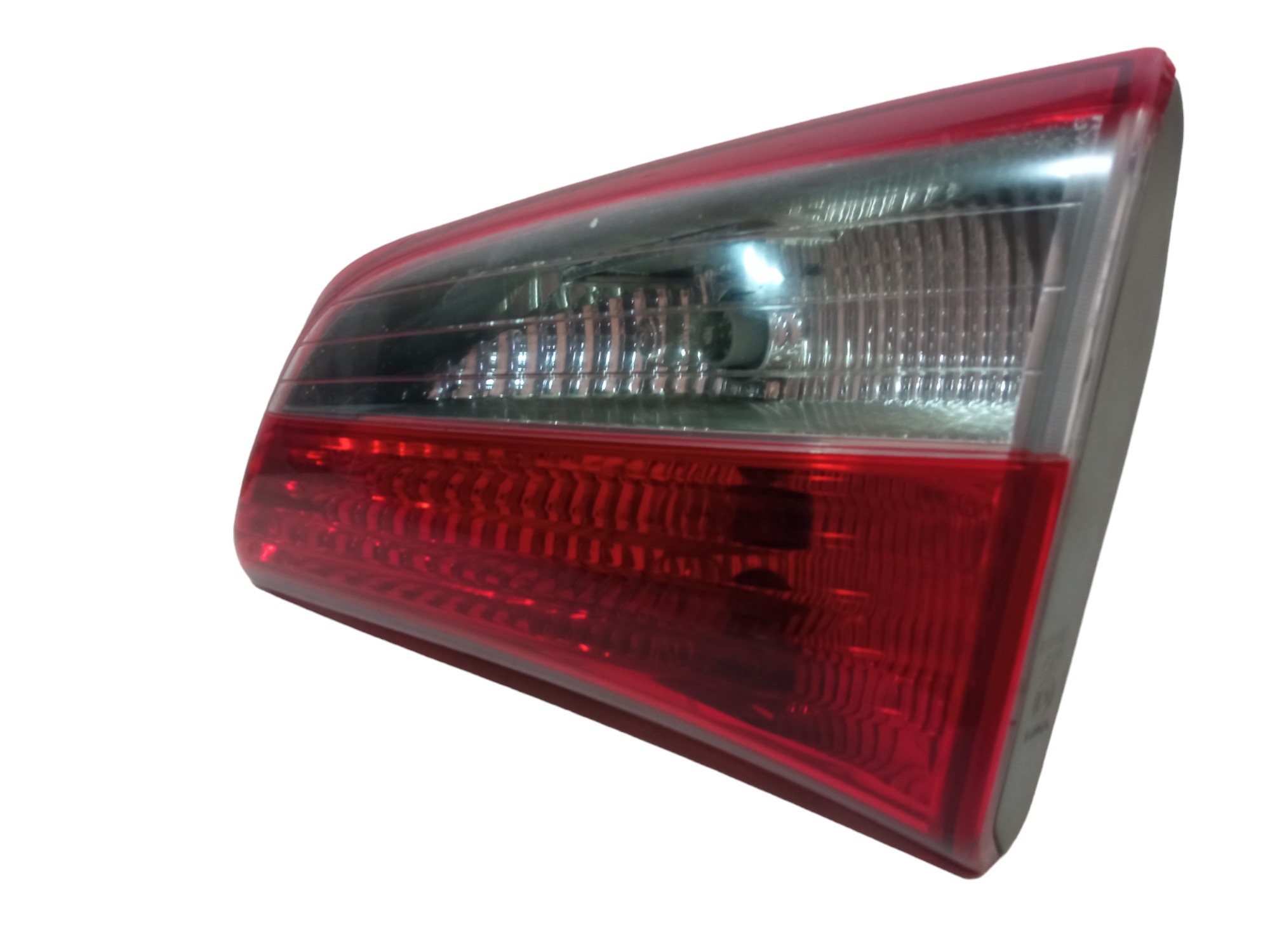 Lanterna Tampa Traseira Lado Direito Hyundai Hb20 2012 2016 2