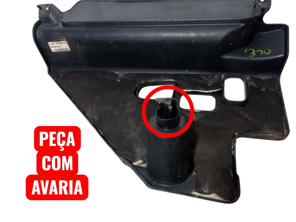 Acabamento Inferior Direito Painel Gm Tracker 2017 2018 2019 2