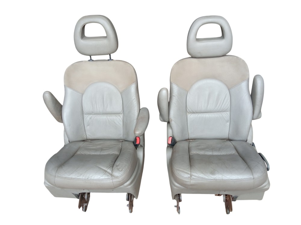 Jogo De Bancos Couro Chrysler Grand Caravan 2003 7 Lugares Cinza 5