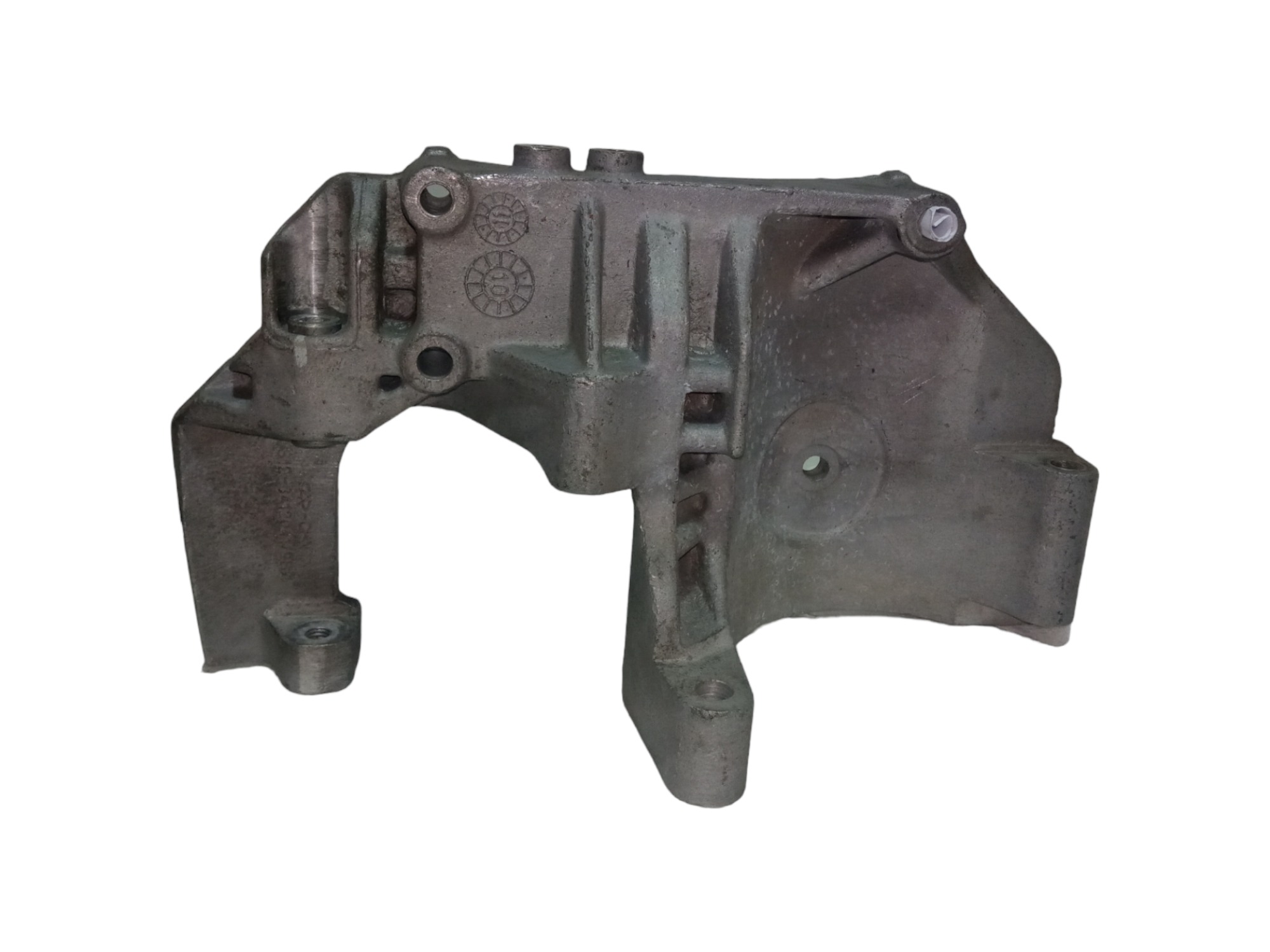 Suporte Bomba Direcao Hidraulica Alternador Chery Face 2010 1