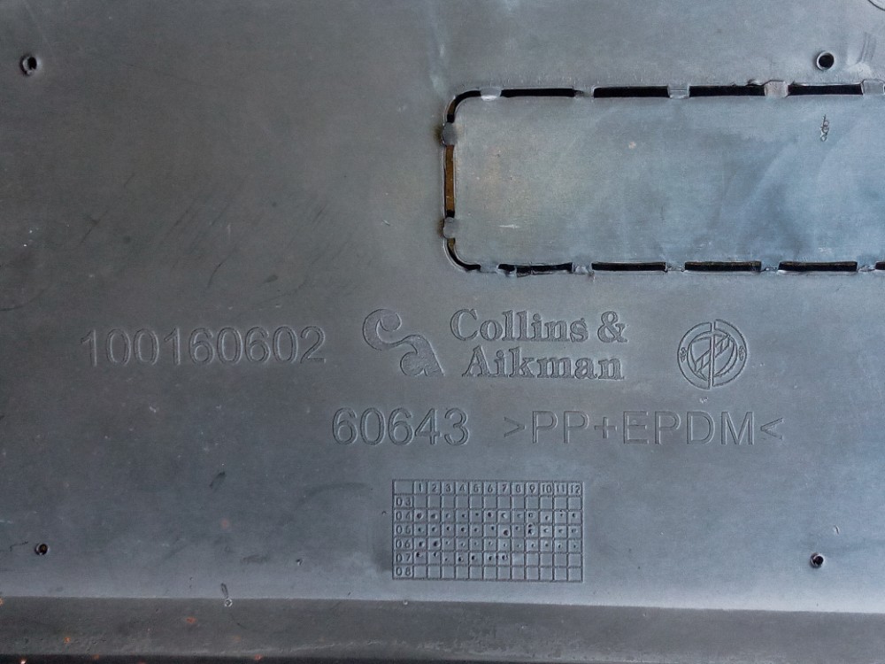Grade Parachoque Traseiro Fiat Uno Mille 2004 2010 Original  Preto Fosco 8