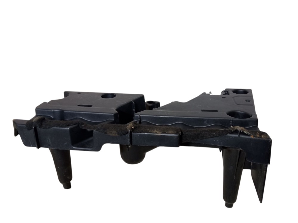 Suporte Plastico Esquerdo Porta Malas Bmw X5 2002 2006 6