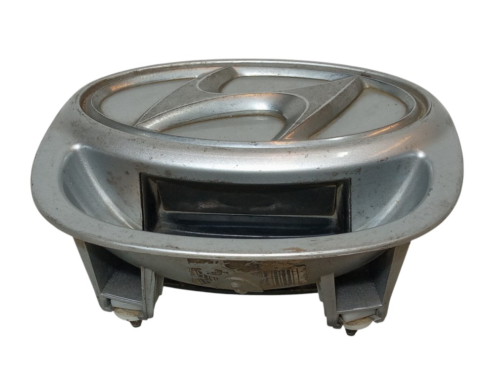 Macaneta Botao Tampa Traseira Hyundai I30 2009 2012 Original Prata Traseira 2