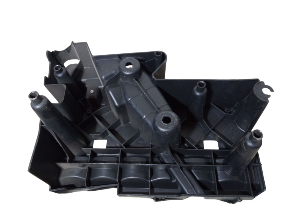 Suporte Plastico Esquerdo Porta Malas Bmw X5 2002 2006 7
