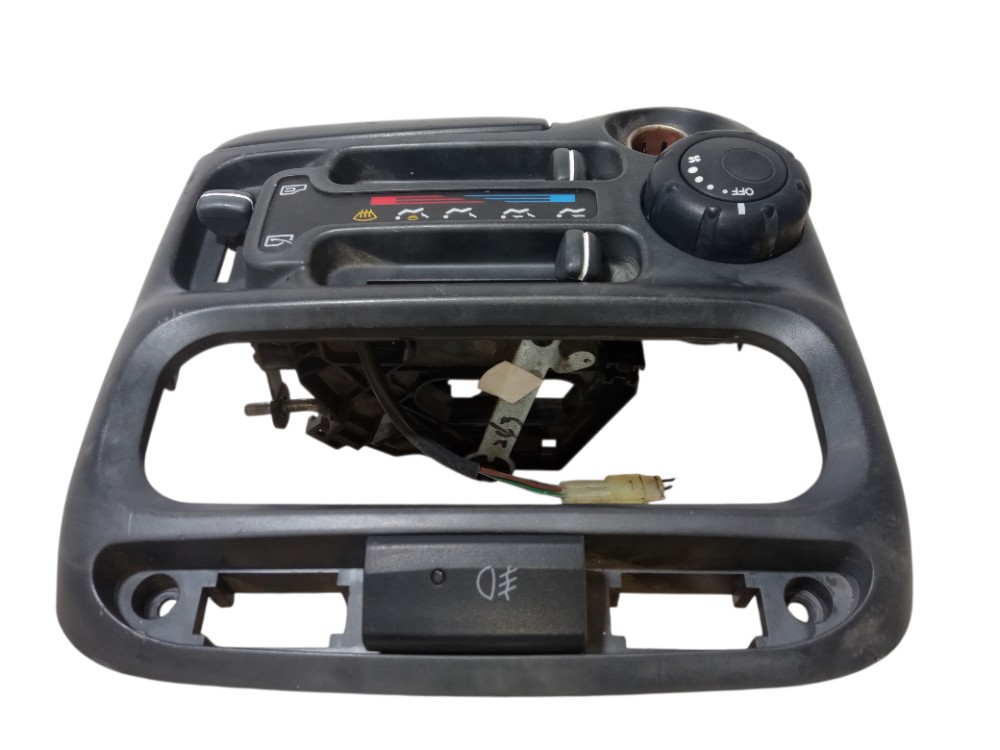 Moldura Comando Ar Painel Hyundai Atos Prime 2000 2003 4