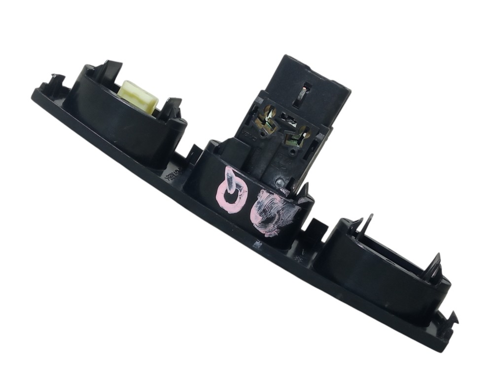Moldura Botao Security Pisca Alerta Chery Qq 2011 2014 1 1  Preto 6