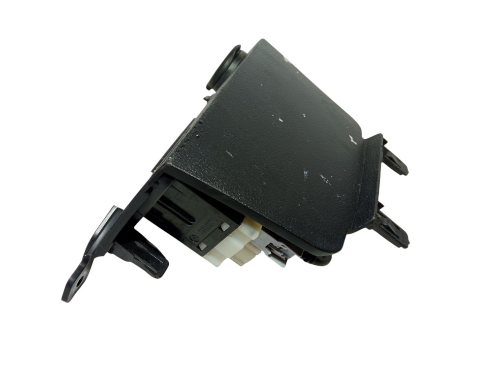 Acabamento  Usb  Acendedor Chevrolet Tracker 2017 2018 2019 Preta 4