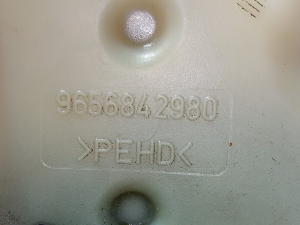 Reservatorio Valvula Solenoide Partida Frio Peugeot 307 1.6 6
