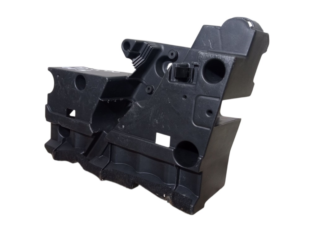 Suporte Plastico Esquerdo Porta Malas Bmw X5 2002 2006 4