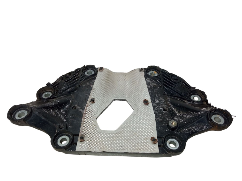 Suporte Diferencial Traseiro Volvo Xc70 2006 2007 Original 4