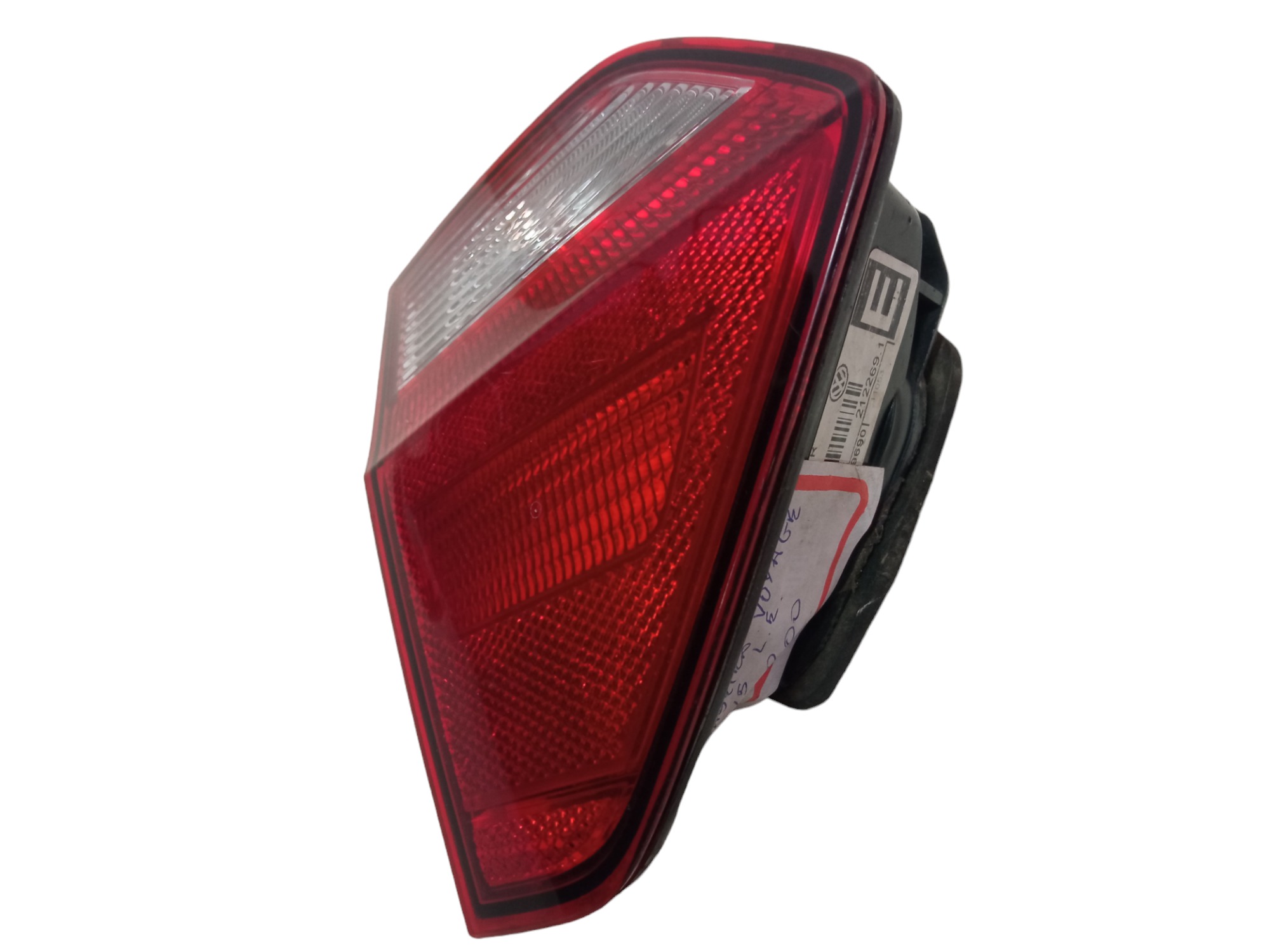 Lanterna Tampa Traseira Lado Esquerdo  Voyage G6 2013 A 2023 3