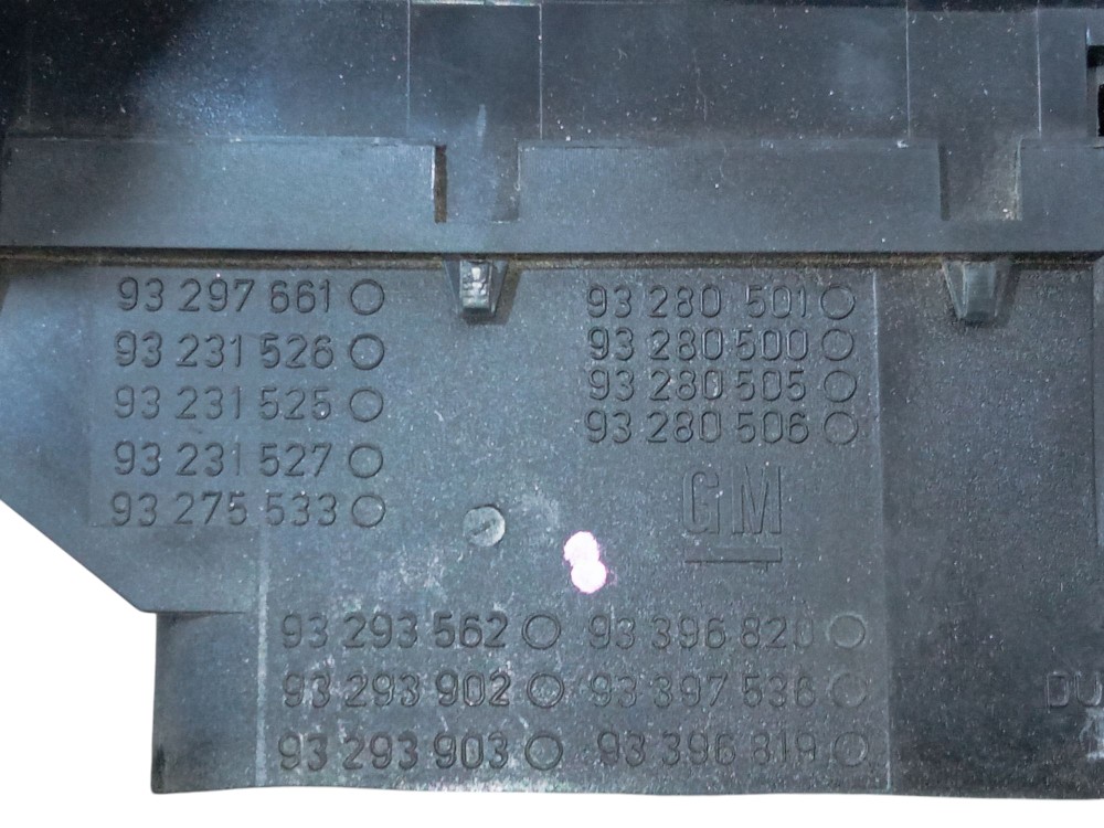 Moldura Difusor Comando Ar Botao Pisca Gm Classic 2004 2012 8