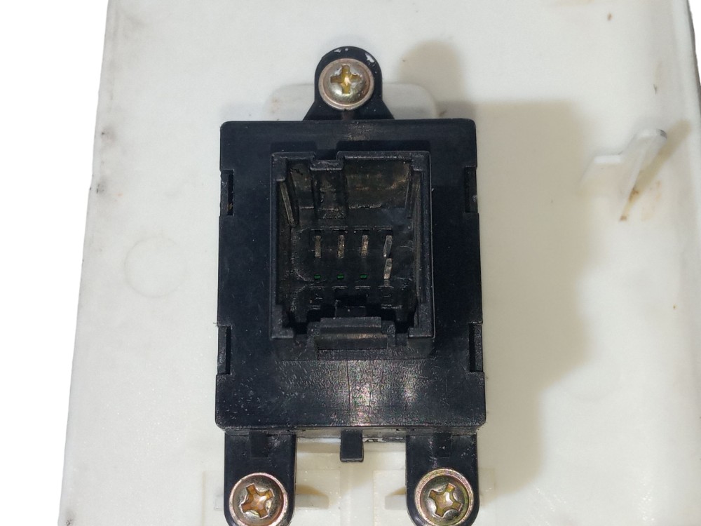 Moldura Botao Vidro Dianteiro Direito Lifan 620 2009 2012 6