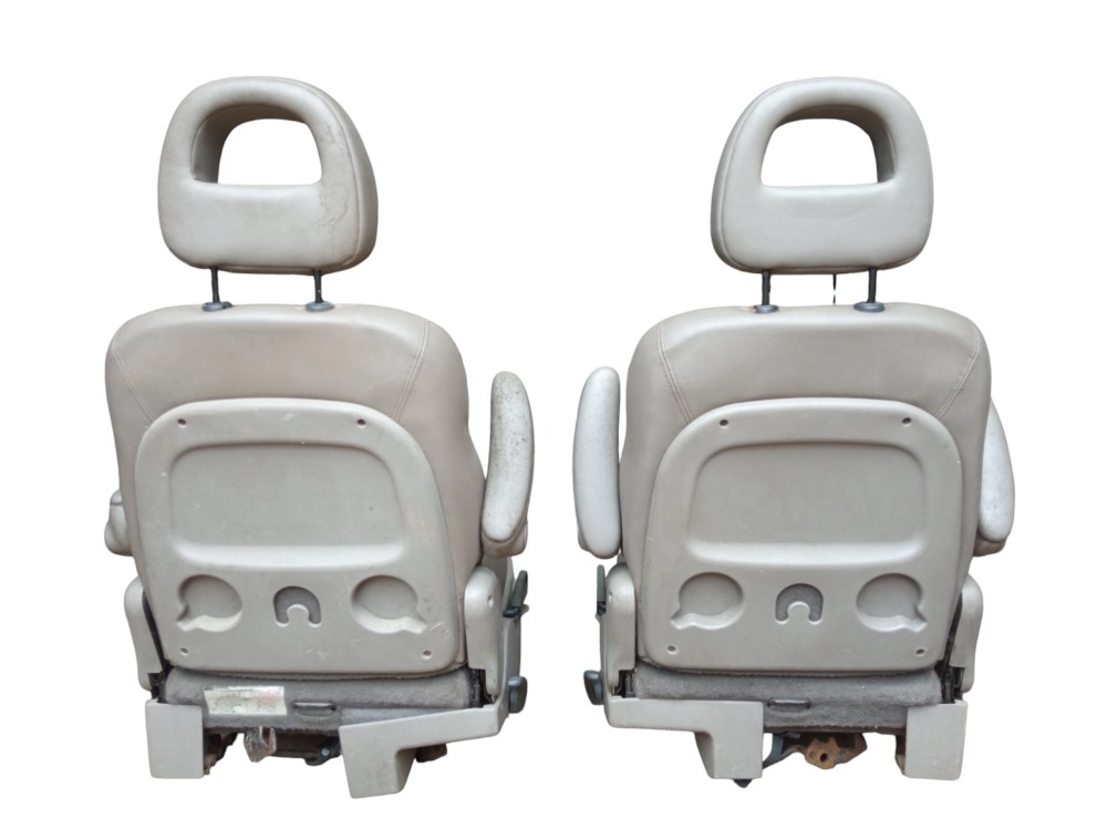 Jogo De Bancos Couro Chrysler Grand Caravan 2003 7 Lugares Cinza 6