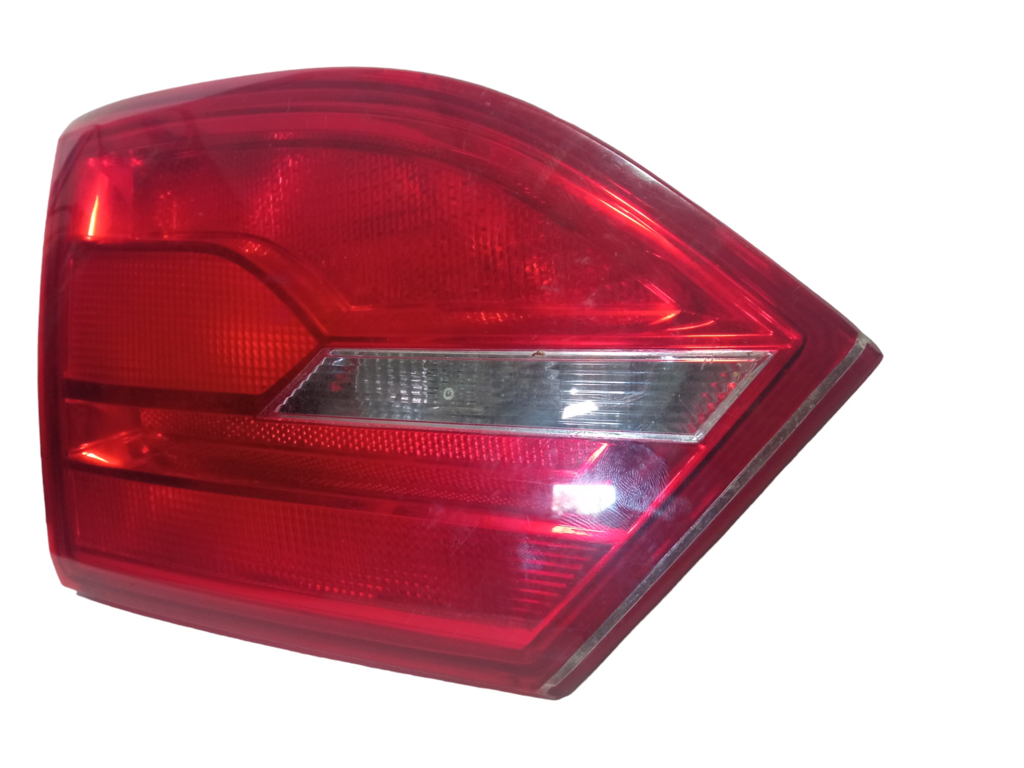 Lanterna Tampa Traseira Lado Esquerdo Jetta 2012 2014 Usado Esquerdo 2