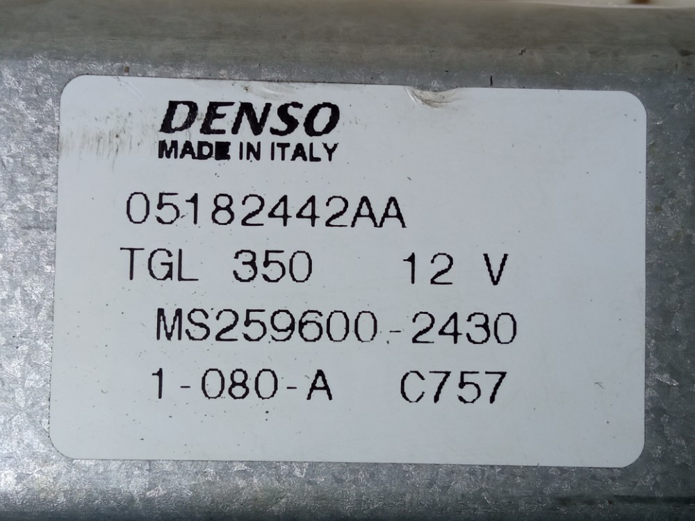 Motor Braco Limpador Parabrisa Traseiro Fiat 500 2010 2015 4