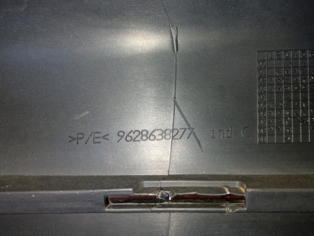 Grade Parachoque Traseiro Peugeot 206 Hatch 2002 2005  Preto Brilhante 7