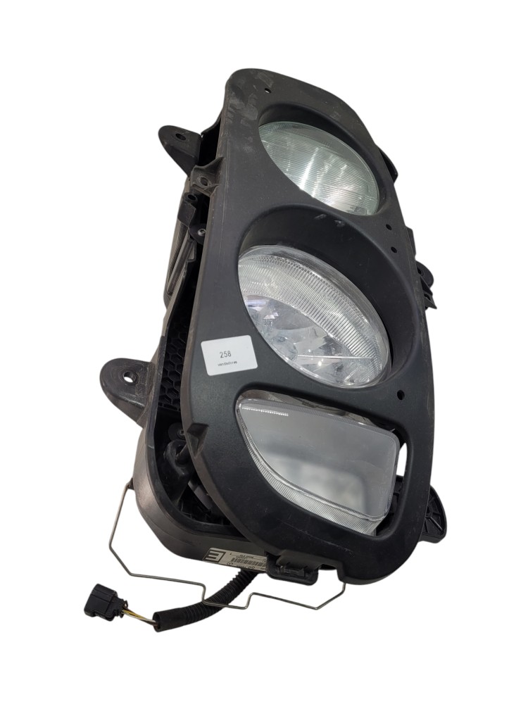 Farol Mb Atego 2433 Esquerdo  Esquerdo/motorista 4