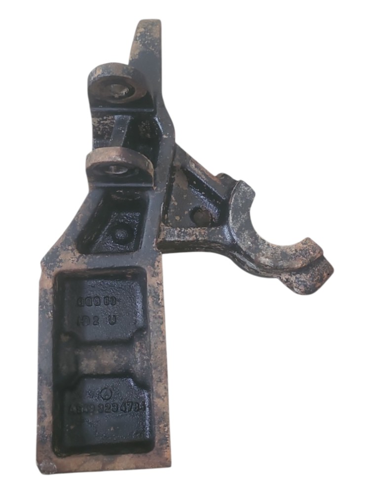 Suporte Barra Estabilizadora Mb Axor Dianteiro Esquerdo 1
