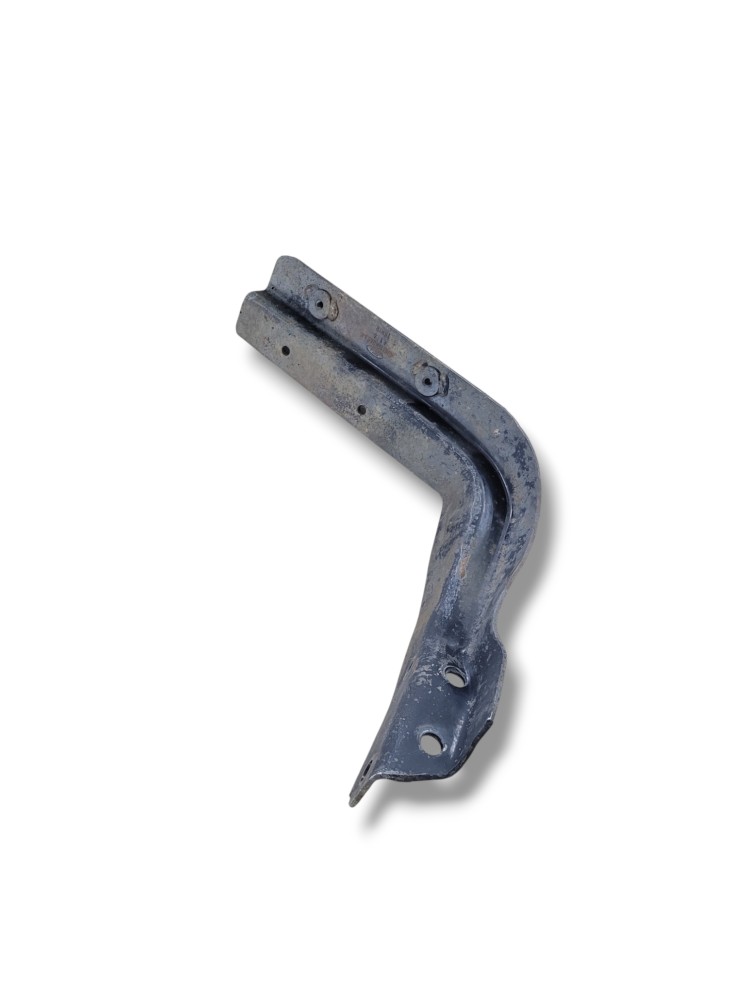 Suporte Paralama Ford Cargo 815 1