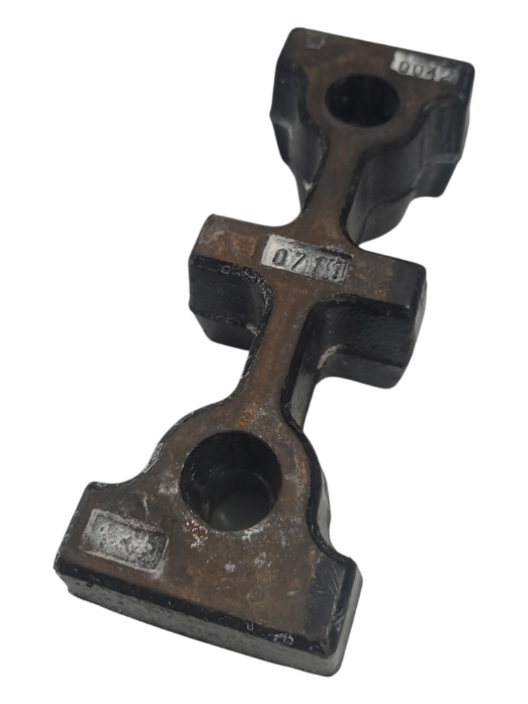 Suporte  Apoio Suspensao Cabine Mb Atego 4