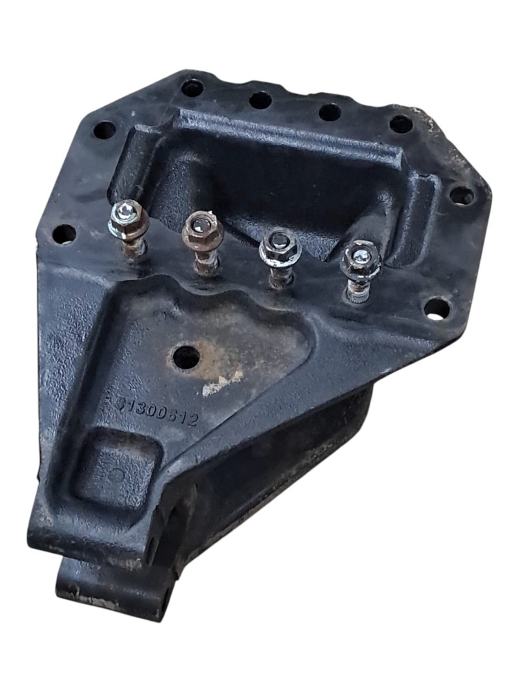 Suporte Dianteiro L.Direito Mola Truck SUSPENSYS MAN TGX 8