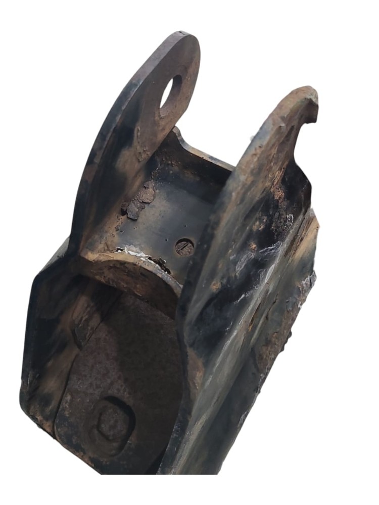 Suporte KI Mb Atego Dianteiro Direito 3
