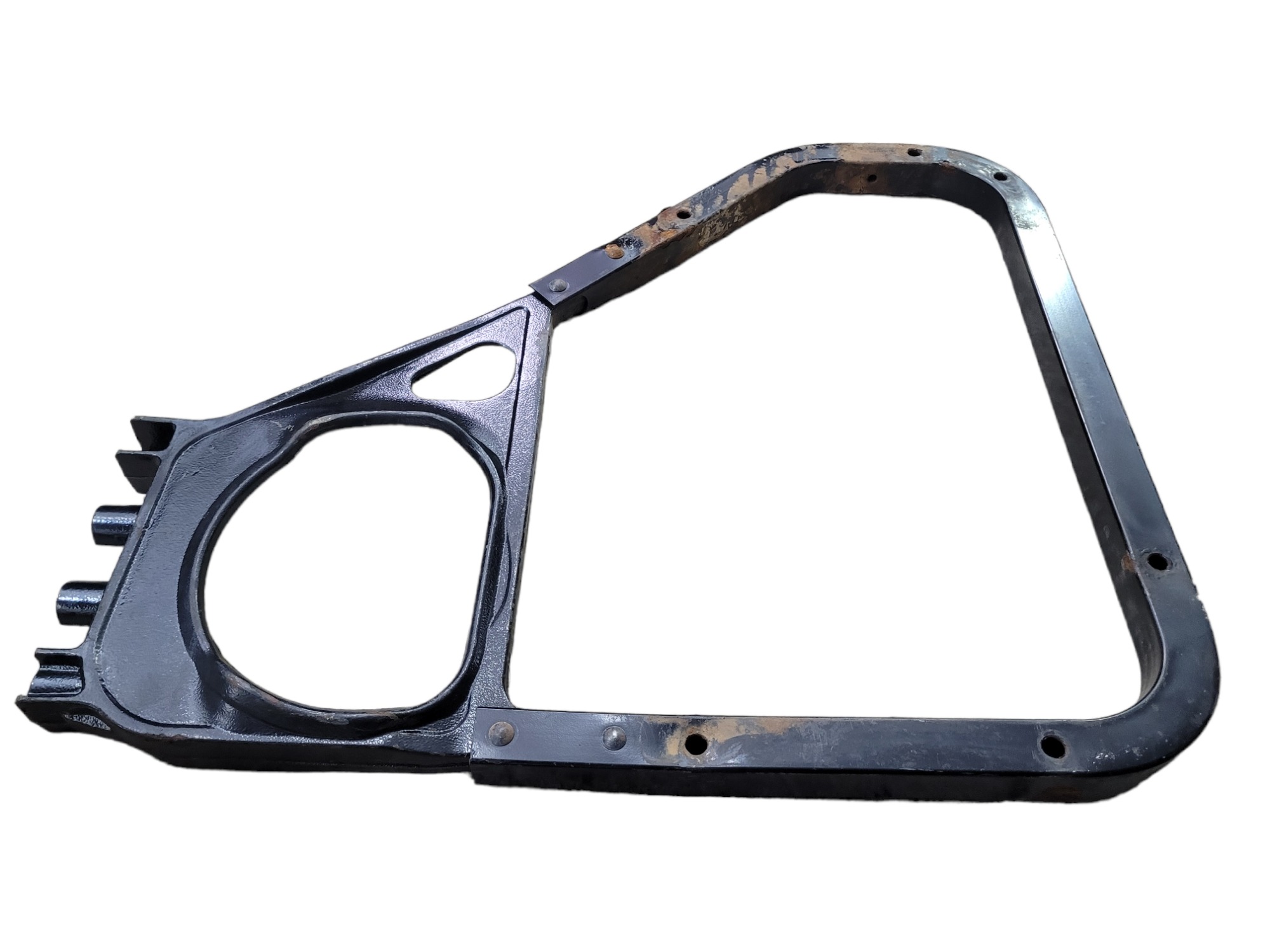 Suporte Tanque Arla Direito Volvo 20584446 4