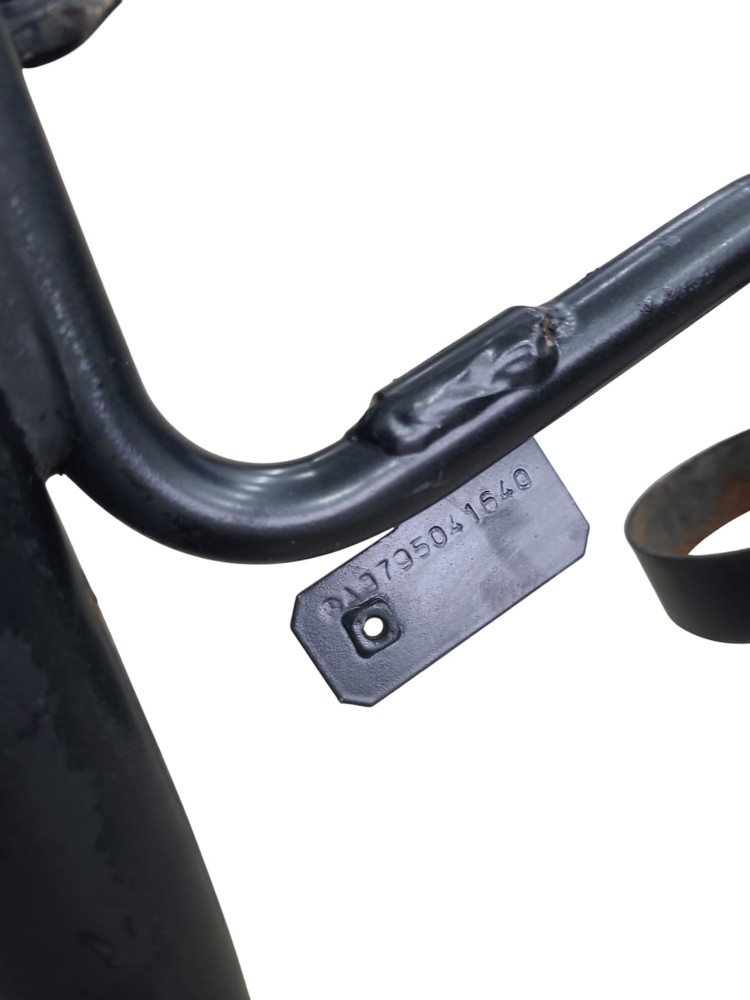 Suporte Reservatorio Agua Mb Accelo 1016 2014 A152 2