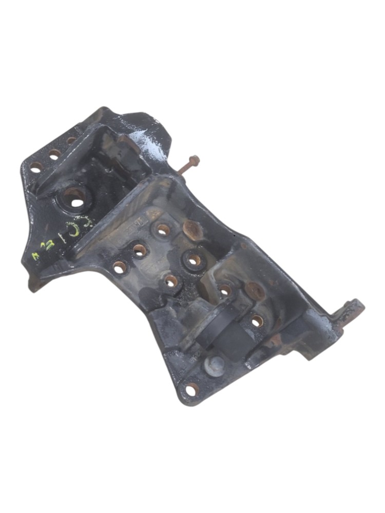 Suporte Frontal Chassi Volvo Fh 370 2010 A 2011 4